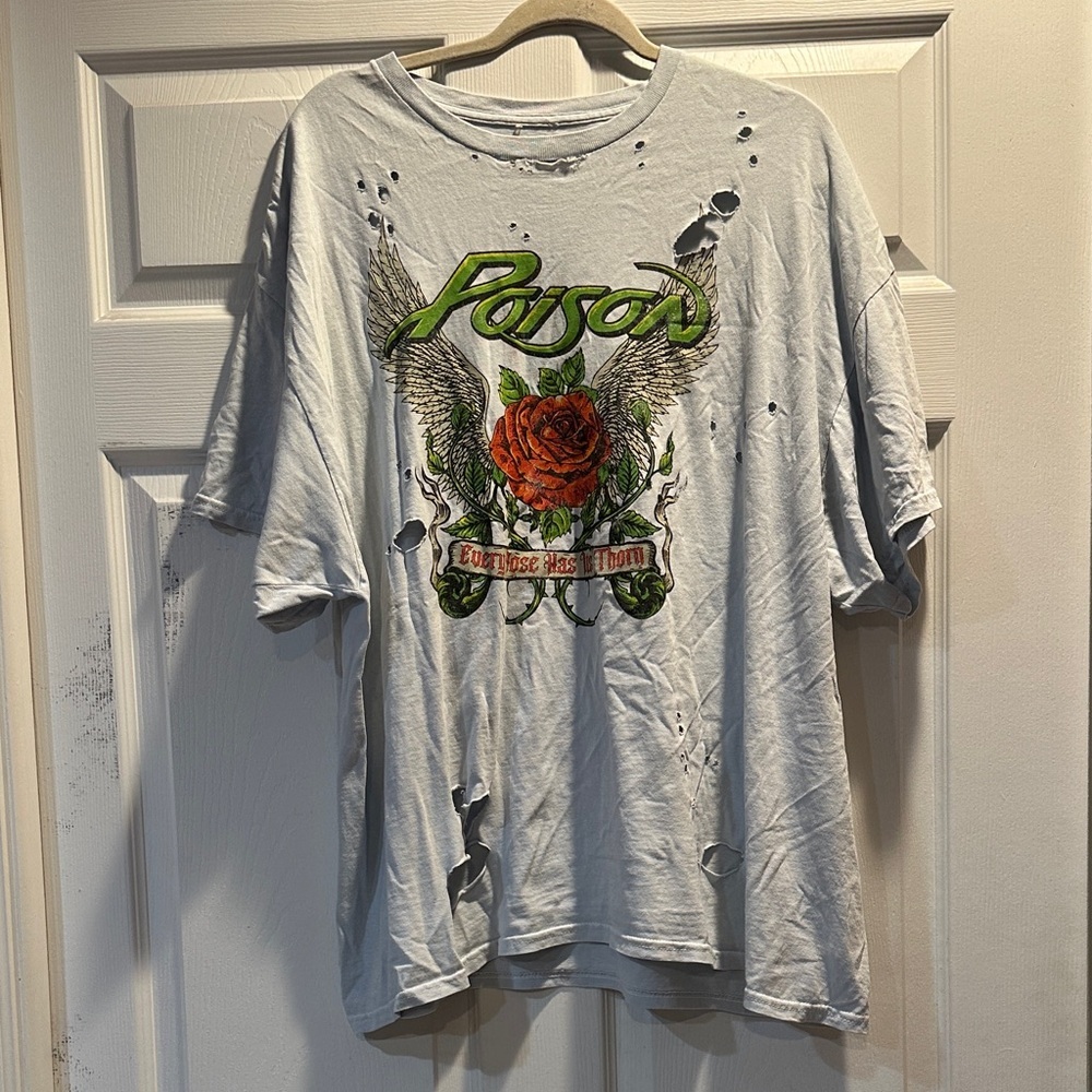 Goodie Two Sleeves Poison Destroyed Every Rose Has Its Thorn Band Tee Shirt XL